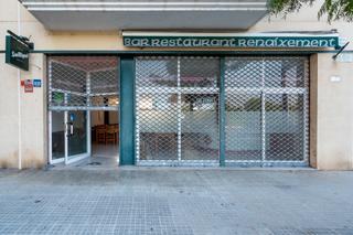 Local commercial à Avinguda de remolins 6. Local comercial en venta en tortosa