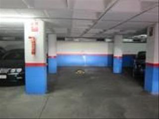 Aparcament cotxe a Via augusta 259. Plaza parquing para coche + moto