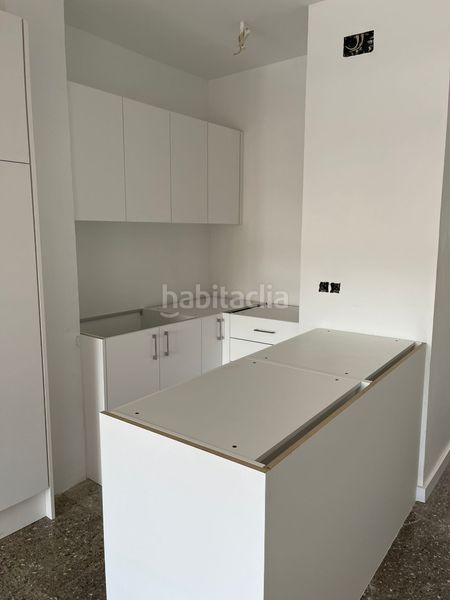 Foto 73a93dbc-9332-49a4-941b-ad8ffe97f240. Àtic amb calefacció a Sants-Badal Barcelona