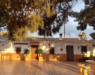 Casa en Cuesta de gos. Casa de campo con 6000 m