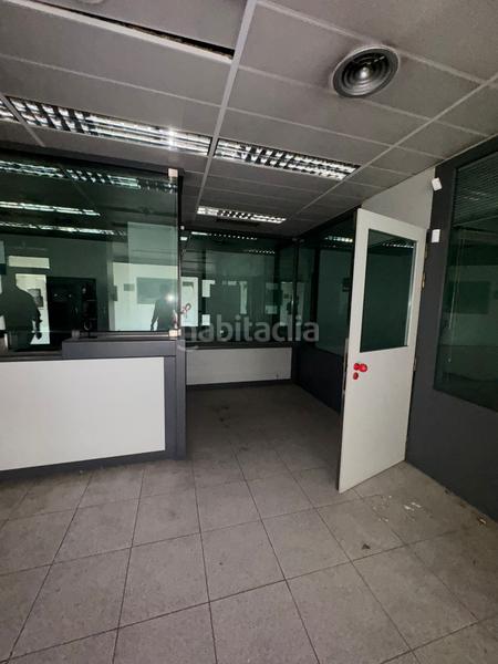 Foto 2e711934-a3f8-4ae9-8120-f6378452139e. Alquiler local comercial en avinguda de canaletes 29 local amplio en alquiler en cerdanyola del valles en Cerdanyola del Vallès