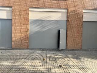 Location Local commercial à Carrer de federico garcía lorca 18. Precioso local cantonero de 118 m² en montornes del valles