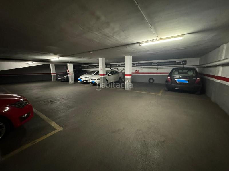 Foto 77e3ae79-5050-49c9-b020-2eedfe200ba2. Parking coche en carrer doctor bergós 50 en Centre Ripollet