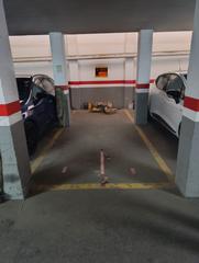 Parking coche en Carrer doctor bergs 50