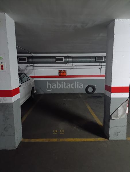 Foto e08db3a7-4d38-4905-935f-251f0c455bb9. Parking coche en carrer doctor bergós 50 en Centre Ripollet