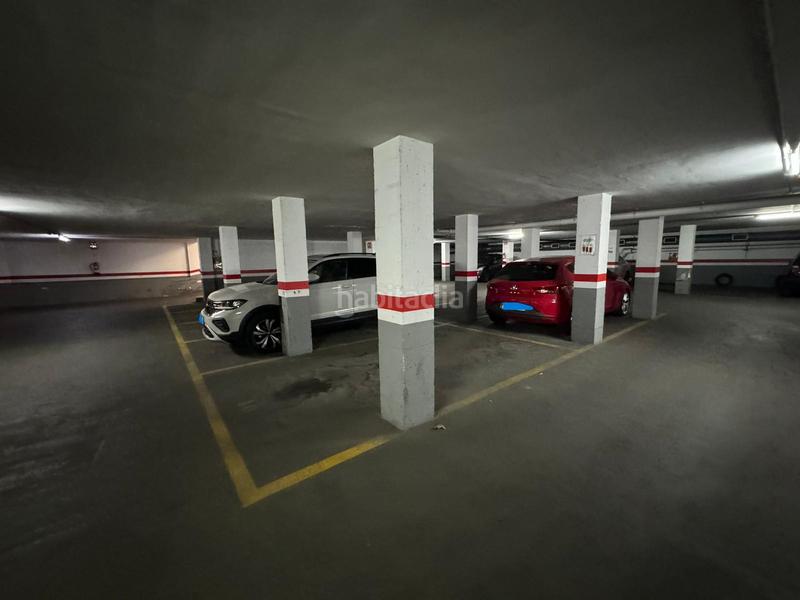 Foto f993374c-15de-4647-b494-5b8b26e26754. Parking coche en carrer doctor bergós 50 en Centre Ripollet