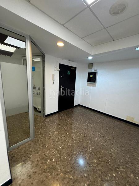 Foto ce98464b-e728-4101-bd6f-f6a73f6283f8. Location bureau dans via augusta 48 dans Vila de Gràcia Barcelona