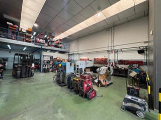 Fabrikhalle  Carrer can tapiola. Oportunidad en la zona!! en venta especacular nave industrial en