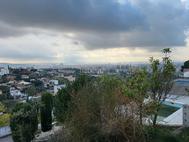 Foto 37c6a9f4-02c7-43c7-9023-7f82cc91ea93. Chalet en La Miranda Esplugues de Llobregat