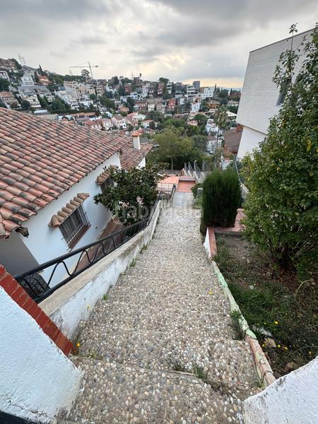 Foto 886716c4-a8c6-4ebf-bfdc-9bde1cbebb35. Chalet en La Miranda Esplugues de Llobregat