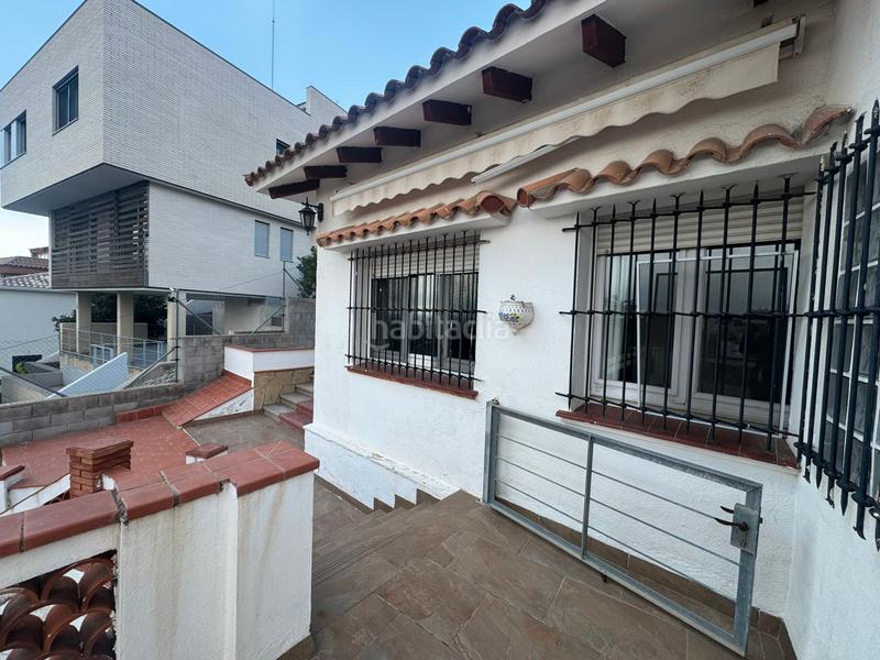 Foto 9226eec9-5689-4b7b-b0d3-05ab9fff712a. Chalet en La Miranda Esplugues de Llobregat