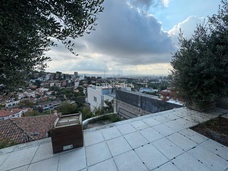 Foto eafb2b97-1b64-433d-8f7c-9b755c22129c. Chalet en La Miranda Esplugues de Llobregat