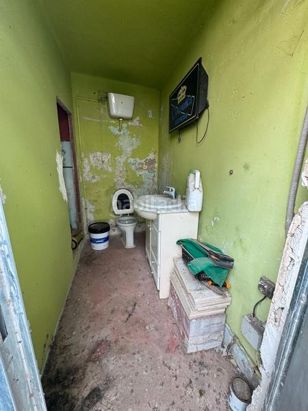 Foto 19009f84-e655-4c8f-a0f0-f169dac590b1. Chalet mit heizung parking pool in La Miranda Esplugues de Llobregat