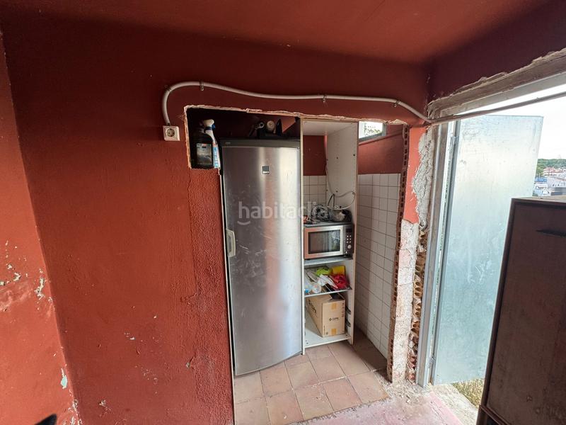 Foto 2c4524cd-06b4-4395-b65b-ff609ac0d7cd. Chalet mit heizung parking pool in La Miranda Esplugues de Llobregat