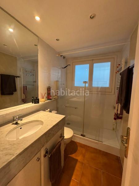 Foto 9233c4d0-6a35-46d9-8fab-a8f861e14d14. Chalet mit heizung parking pool in La Miranda Esplugues de Llobregat