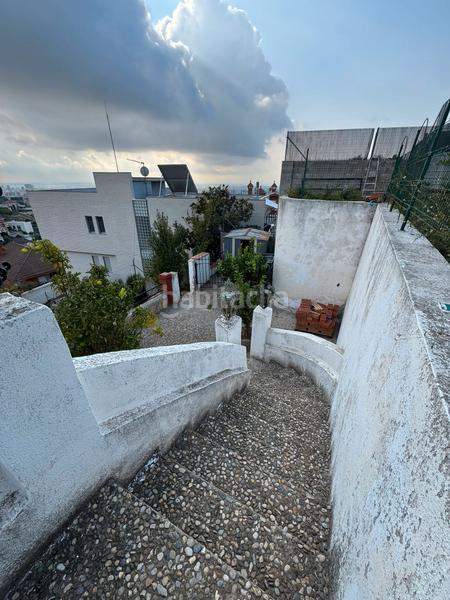 Foto d28ac662-06e9-4195-9ba4-e52e51fac87d. Chalet mit heizung parking pool in La Miranda Esplugues de Llobregat