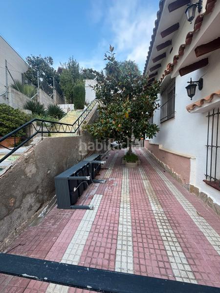Foto d419d527-3070-4ab5-b702-4ec28dc0ba31. Chalet mit heizung parking pool in La Miranda Esplugues de Llobregat