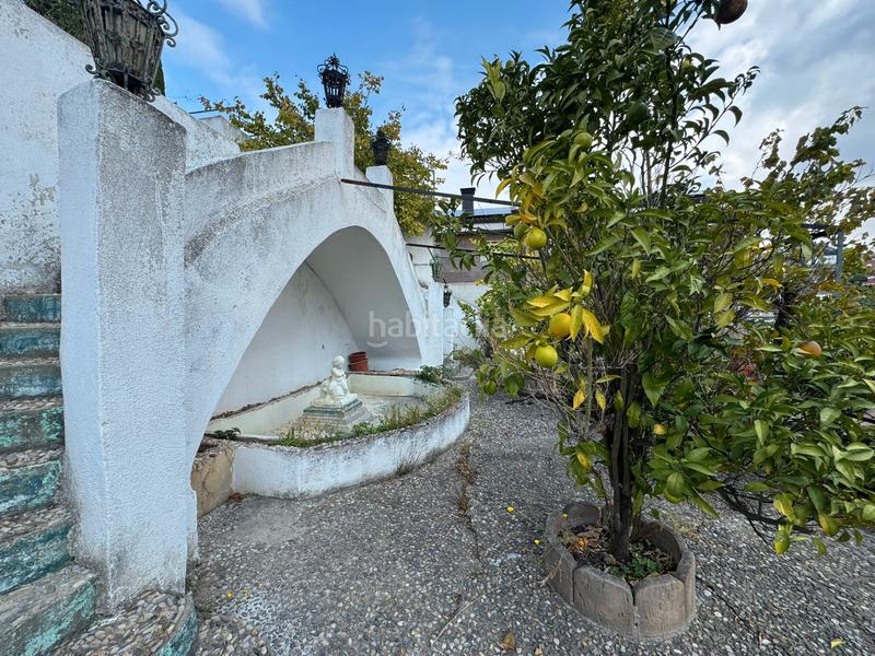 Foto d498d791-e968-46e0-9e58-90138236aa17. Chalet mit heizung parking pool in La Miranda Esplugues de Llobregat