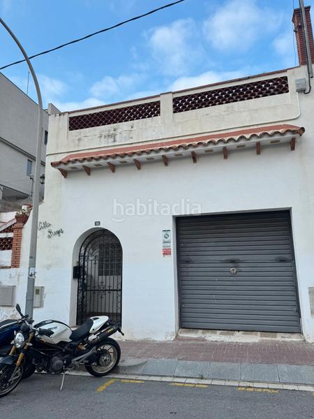 Foto 15b3ddd6-8f70-46cd-a1eb-fa51946fa493. Chalet with heating parking pool in La Miranda Esplugues de Llobregat