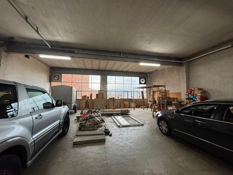 Foto b7428fb6-b3cc-4642-b8a0-a34c37774d14. Capannone industriale in carrer sant jaume 45 in Zona Industrial Ripollet