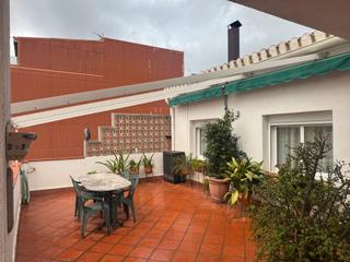 Bâtiment à usage industriel à Carrer sant jaume 45. Nave/ local en venta con espectacular vivienda arriba de 200 m²