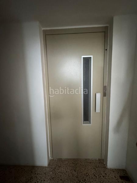 Foto c0705b92-750b-4e56-a8e0-3d3629a7e4e2. Capannone industriale in carrer sant jaume 45 in Zona Industrial Ripollet