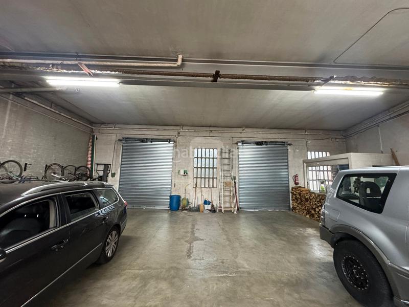 Foto d332f139-7d6a-437e-94fc-68e238355c98. Capannone industriale in carrer sant jaume 45 in Zona Industrial Ripollet