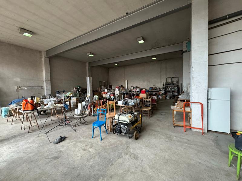 Foto de41a685-2a9b-4211-b01d-66b87f46688e. Capannone industriale in carrer sant jaume 45 in Zona Industrial Ripollet