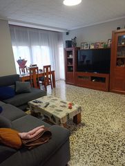 Pis a Carrer de Magí Colet