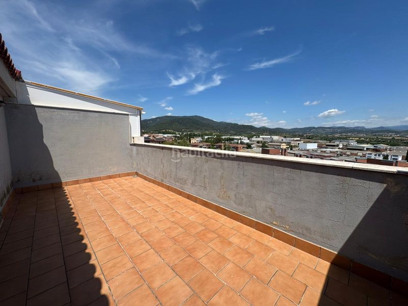 Foto f1ce9caa-f1ff-48fc-ae21-37d868344bcc. Casa amb calefacció aparcament a Sentmenat