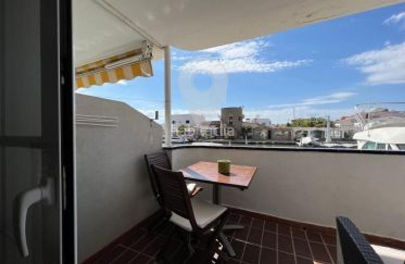 Foto d35b1f6c-5191-4947-a955-6398fe7ef84e. Piso s en Centre Roses