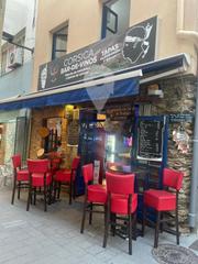 Business premise in Joan badosa 3. Bar con encanto en el centro de rosas