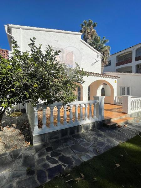 Foto 73ff6824-7e1a-4694-949a-d50db2be12a9. Appartement avec chauffage parking piscine dans Moxó - Sant Mori Empuriabrava