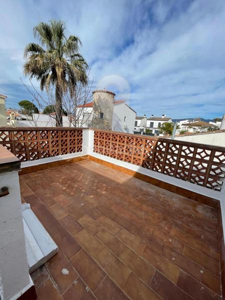 Foto 9031828c-91a1-4cc6-b3be-7f2ba333a4bc. Appartement avec chauffage parking piscine dans Moxó - Sant Mori Empuriabrava