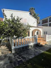 Pis  Mox. Adorable apartamento cerca de la playa.