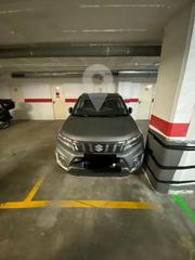 Autoparkplatz in Santa Margarida. Aparcamiento con tratero