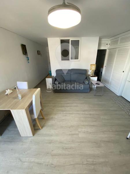 Foto a5ed2ecf-8a27-444f-9e16-3f61359f75fe. Piso exclusividad gran estudio encanto con amarre y vistas al canal en Roses
