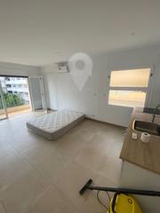 Piso en Santa Margarida. Apartamento renovado con vistas al mar y aparcamiento santa