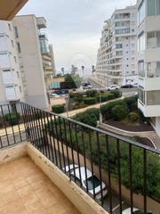 Pis a Santa Margarida. Apartamento renovado con vistas al mar y aparcamiento santa