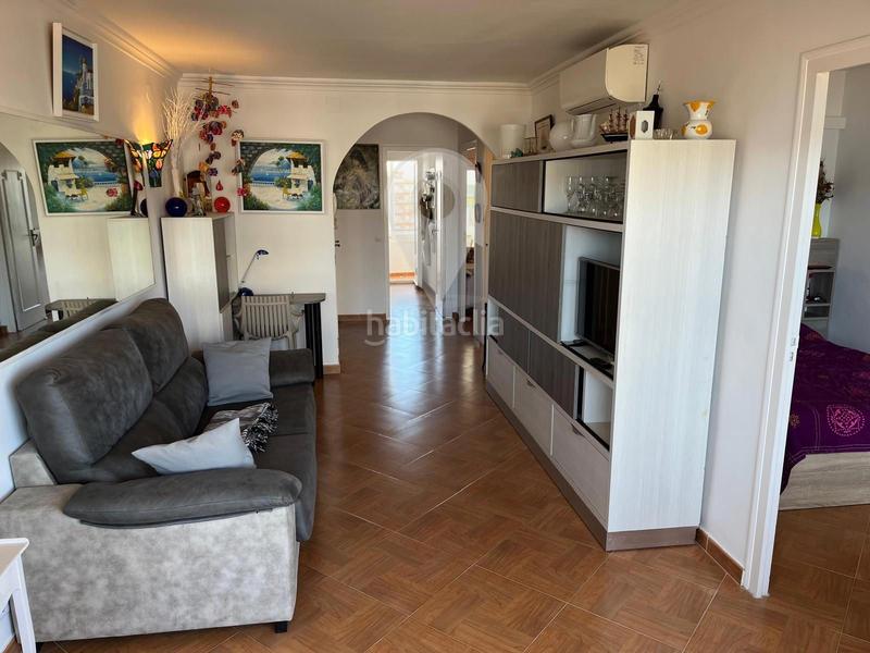 Foto 36fac398-5074-4d7e-8460-799038a3c18c. Piso vista excepcional de la primera línea del mar en Roses