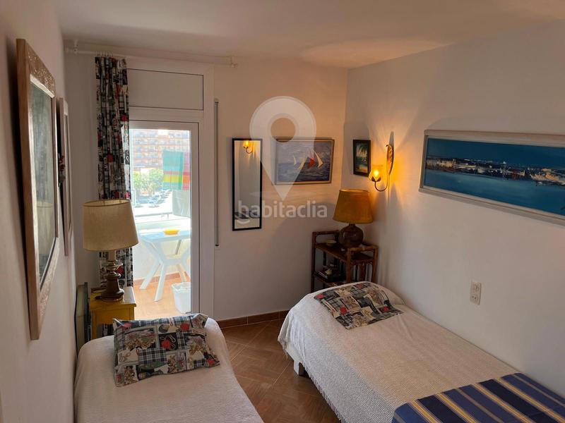 Foto a975358f-29b6-428d-a0ec-b32b8766ade8. Piso vista excepcional de la primera línea del mar en Roses