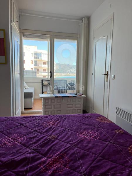 Foto dff2d5ad-5939-4b5f-bf67-4324cc2b39fe. Piso vista excepcional de la primera línea del mar en Roses