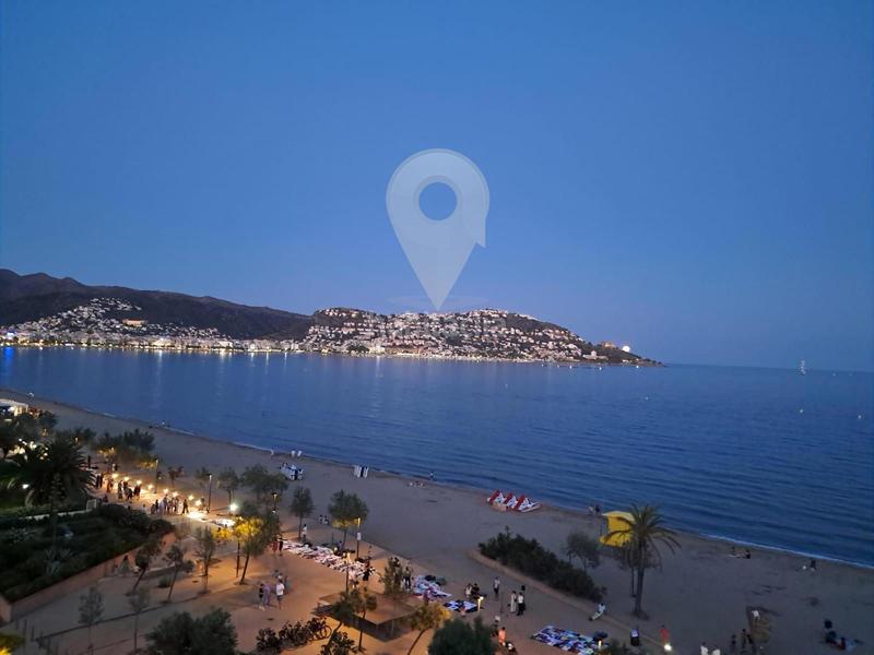 Foto f1fcbf52-4871-406e-991a-b496879abbdd. Piso vista excepcional de la primera línea del mar en Roses