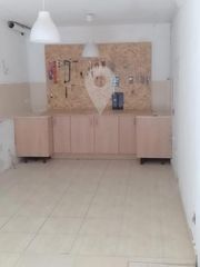 Aparcament cotxe  De la pujada al puig rom. Garaje sector  puig rom puerta electrica