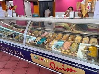 Local Comercial  D'en mairo. Glaciar calles peatonales centro de rosas cerca del mar