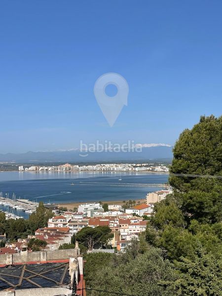 Foto ad2c905d-938a-4b4c-ba27-7009f6413f98. Casa adossada amb calefacció aparcament a Puig Rom-Canyelles-Almadrava Roses