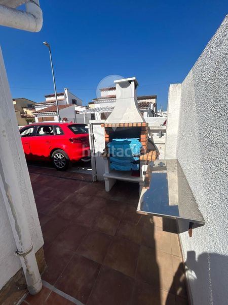 Foto b2a30a4f-2c6f-40ae-88ec-43e55382f63a. Casa amb calefacció aparcament a Puigmal - Mas Nou Empuriabrava