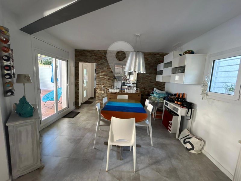 Foto acb8b8e6-8dae-4bd5-9329-c1ba6a226541. Casa amb calefacció aparcament a Puig Rom-Canyelles-Almadrava Roses