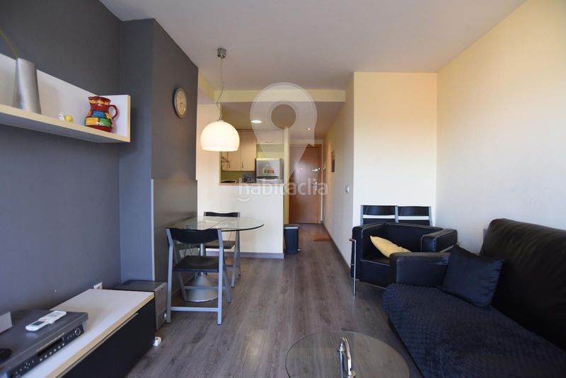 Foto 9d6610b5-dce3-4c0d-9de7-b1462c3a0dc4. Piso apartamento con licencia turística en una residencia con piscina en Roses