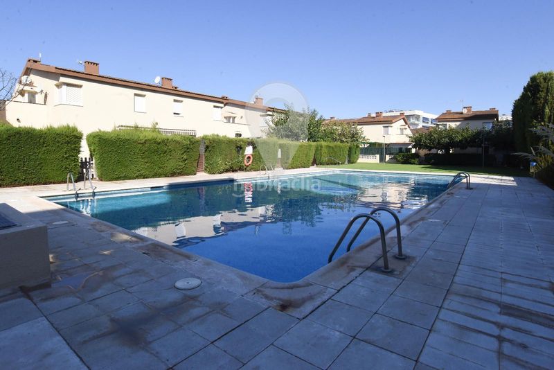 Foto 03888013-c301-4e66-b0ff-d62302861cee. Casa amb calefacció aparcament piscina a Santa Margarida Roses